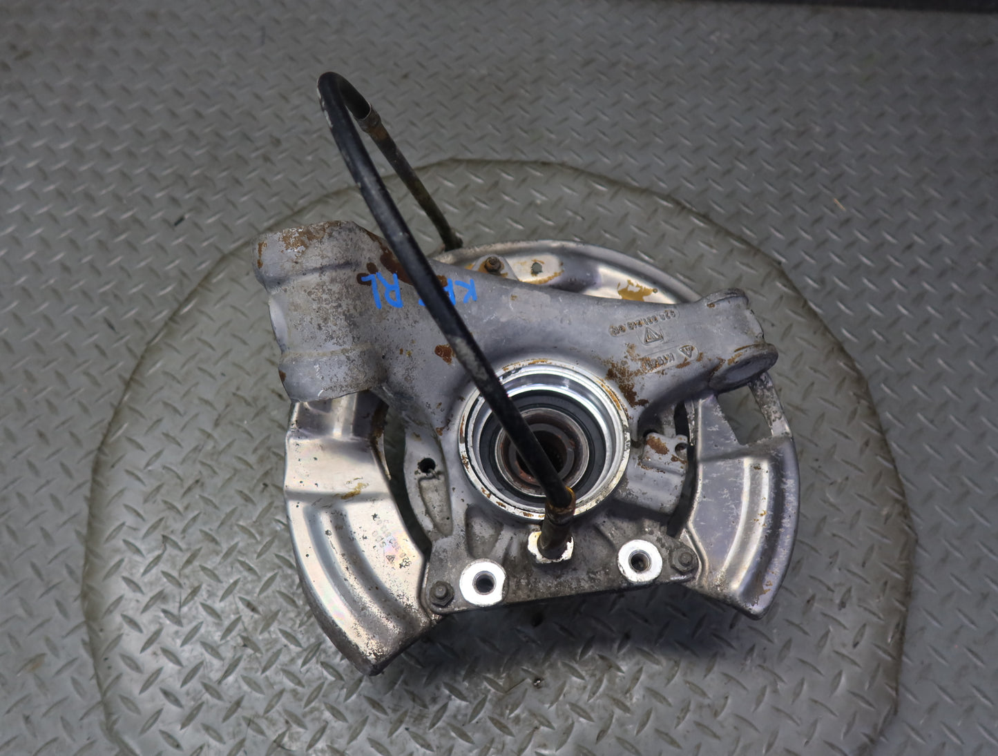 1984-1986 Porsche 928 S Rear Left Spindle Knuckle Wheel Hub Bearing 9283312193R