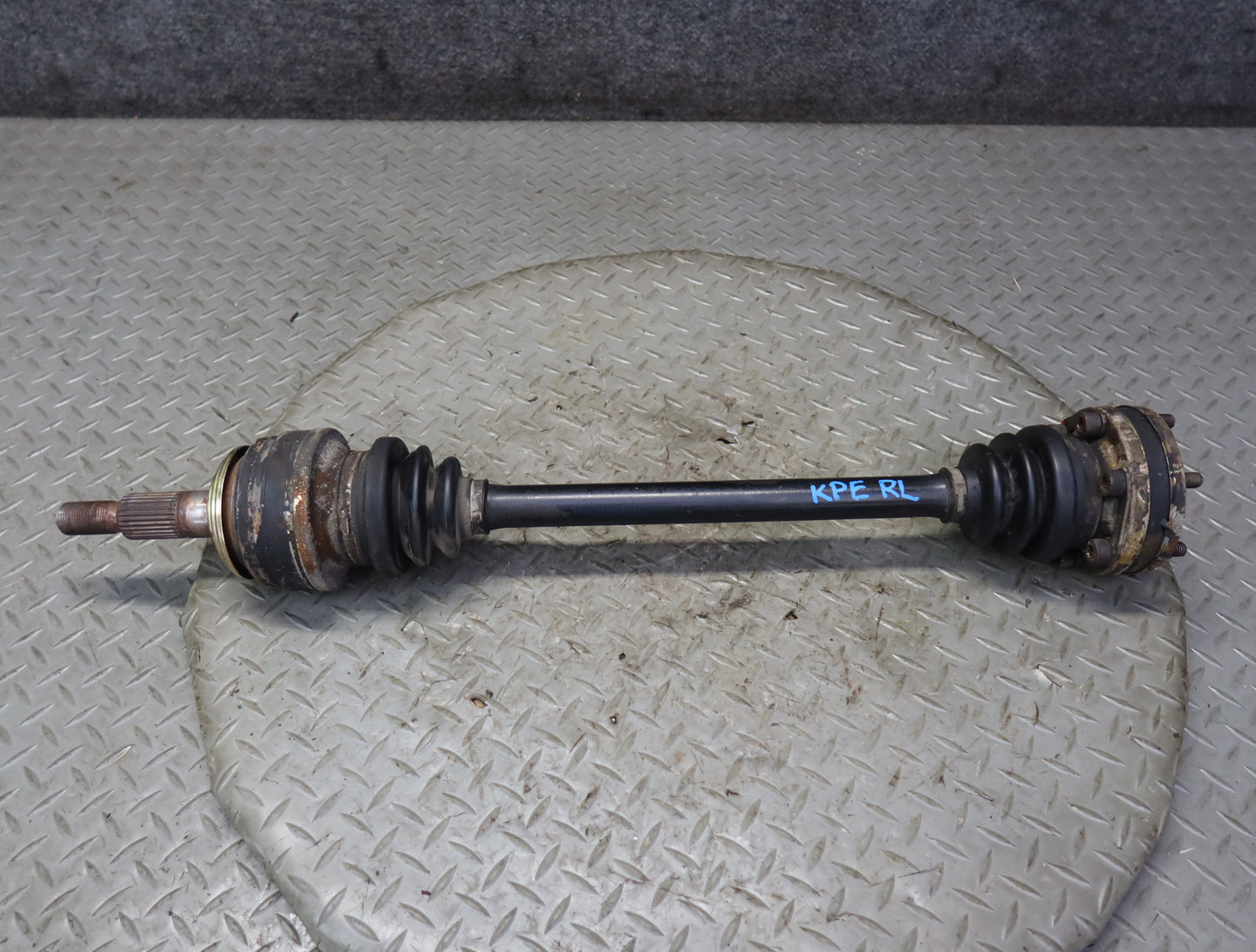 1985-1986 Porsche 928 S A/T Rear Left or Right Suspension Axle Shaft