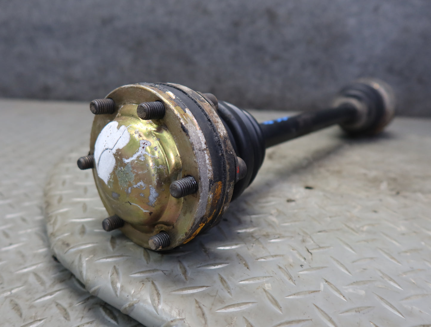 1985-1986 Porsche 928 S A/T Rear Left or Right Suspension Axle Shaft