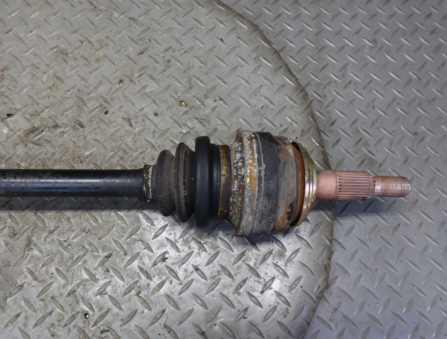 1985-1986 Porsche 928 S A/T Rear Left or Right Suspension Axle Shaft