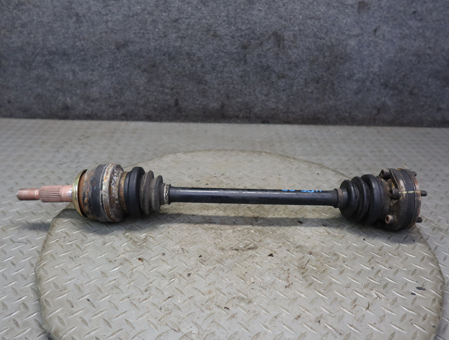 1985-1986 Porsche 928 S A/T Rear Left or Right Suspension Axle Shaft