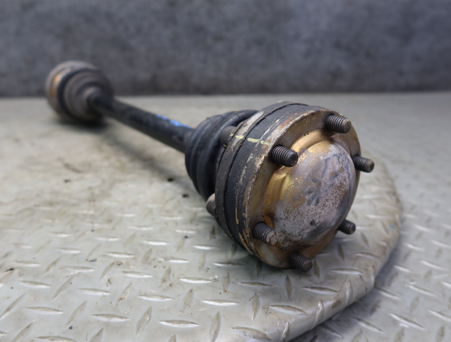 1985-1986 Porsche 928 S A/T Rear Left or Right Suspension Axle Shaft