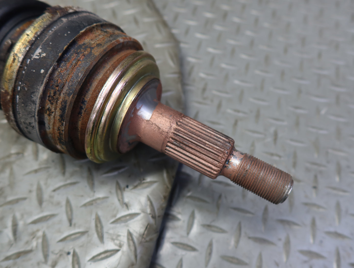1985-1986 Porsche 928 S A/T Rear Left or Right Suspension Axle Shaft