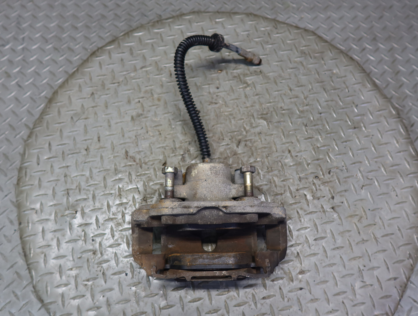 1984-1985 Porsche 928 Front Left & Right Brake Caliper Set of 2