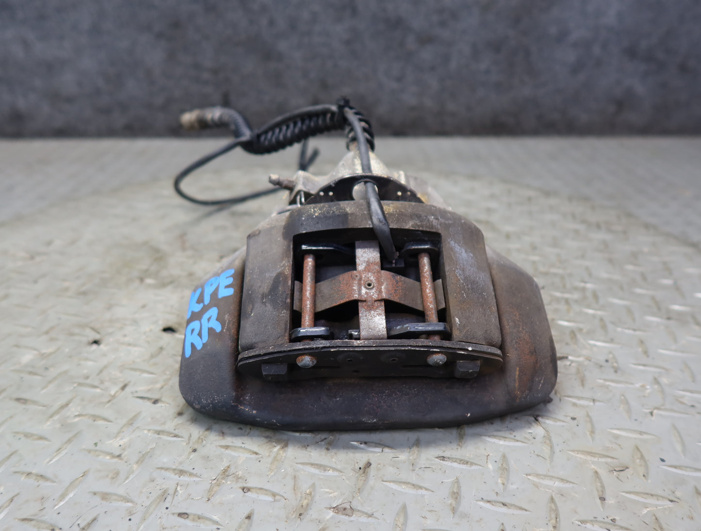 1984-1985 Porsche 928 Rear Left & Right Brake Caliper Set of 2