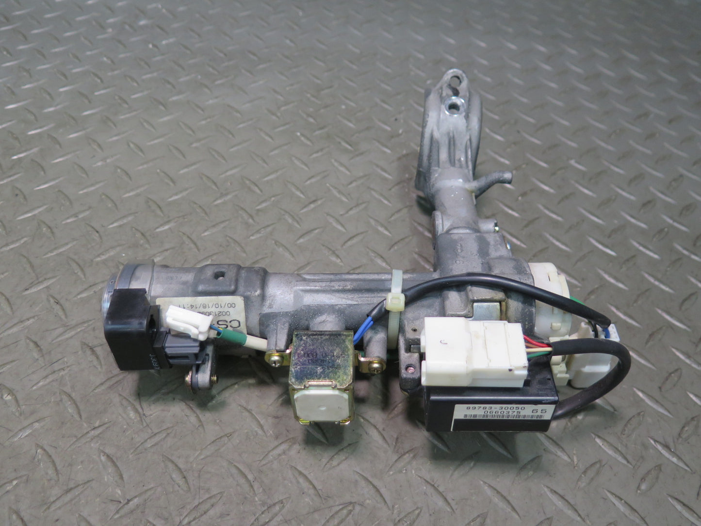 99-01 Toyota Crown JZS175 Ignition Trunk Door Glove Lock Cylinder KEY Set OEM