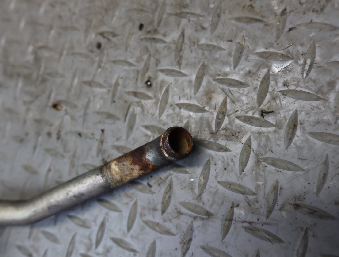 1985 Porsche 928 S 5.0L Engine Coolant Hose Pipe Line Tube