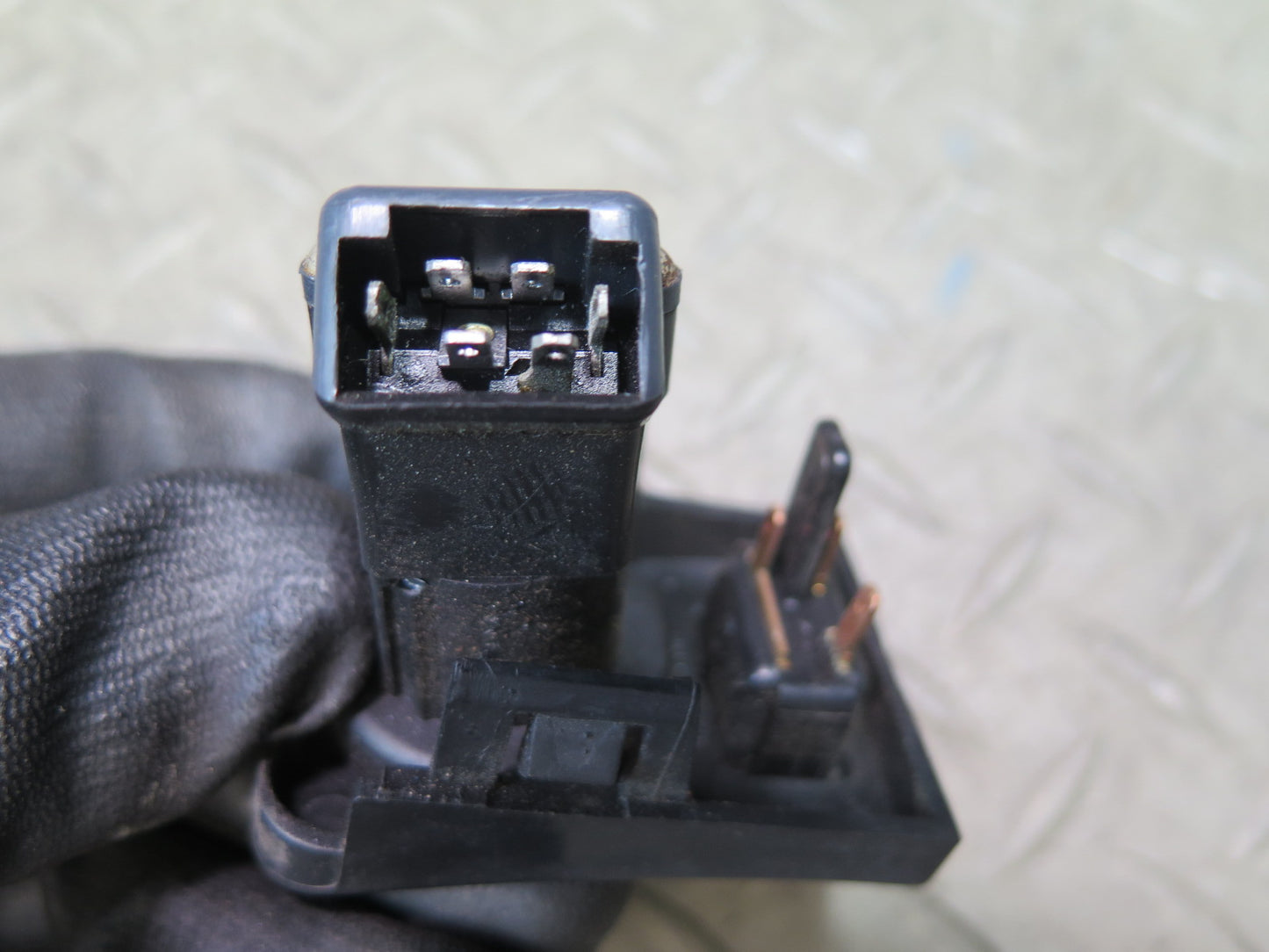1984-1986 Porsche 928 Power Mirror Adjustment Control Switch W/ Trim