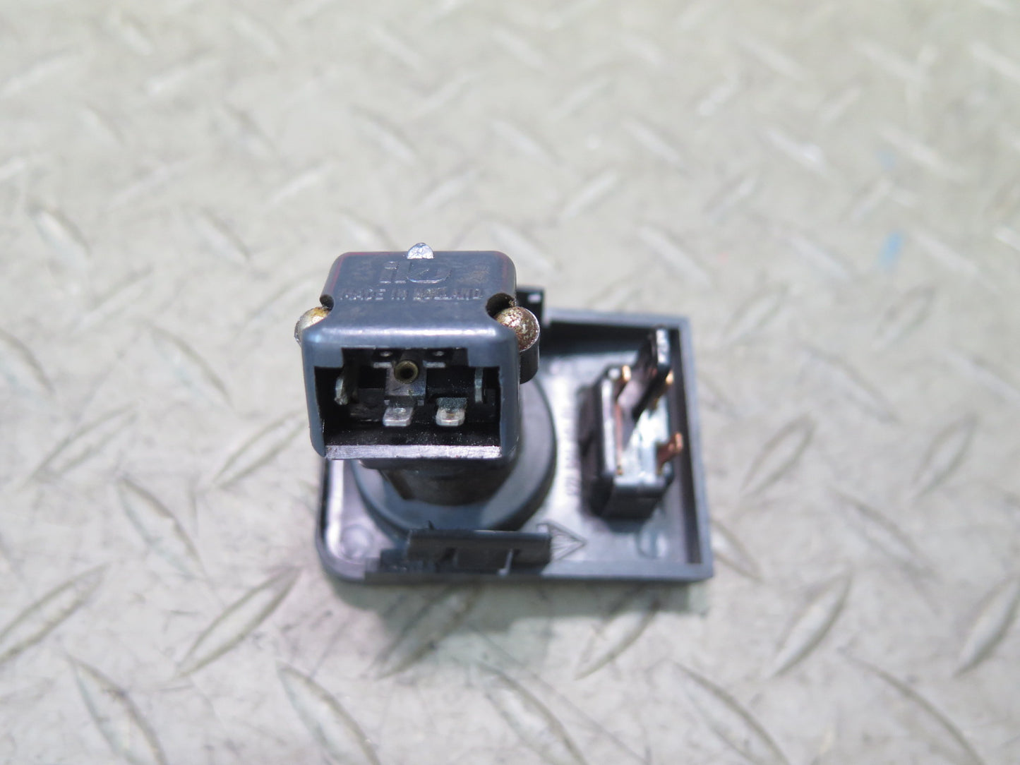 1984-1986 Porsche 928 Power Mirror Adjustment Control Switch W/ Trim