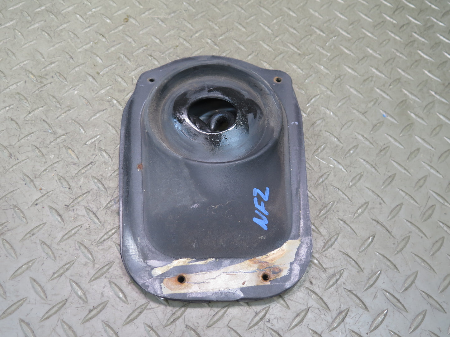 84-86 Nissan 300ZX Z31 MT Manual Transmission Shifter Bracket Boot Cover OEM