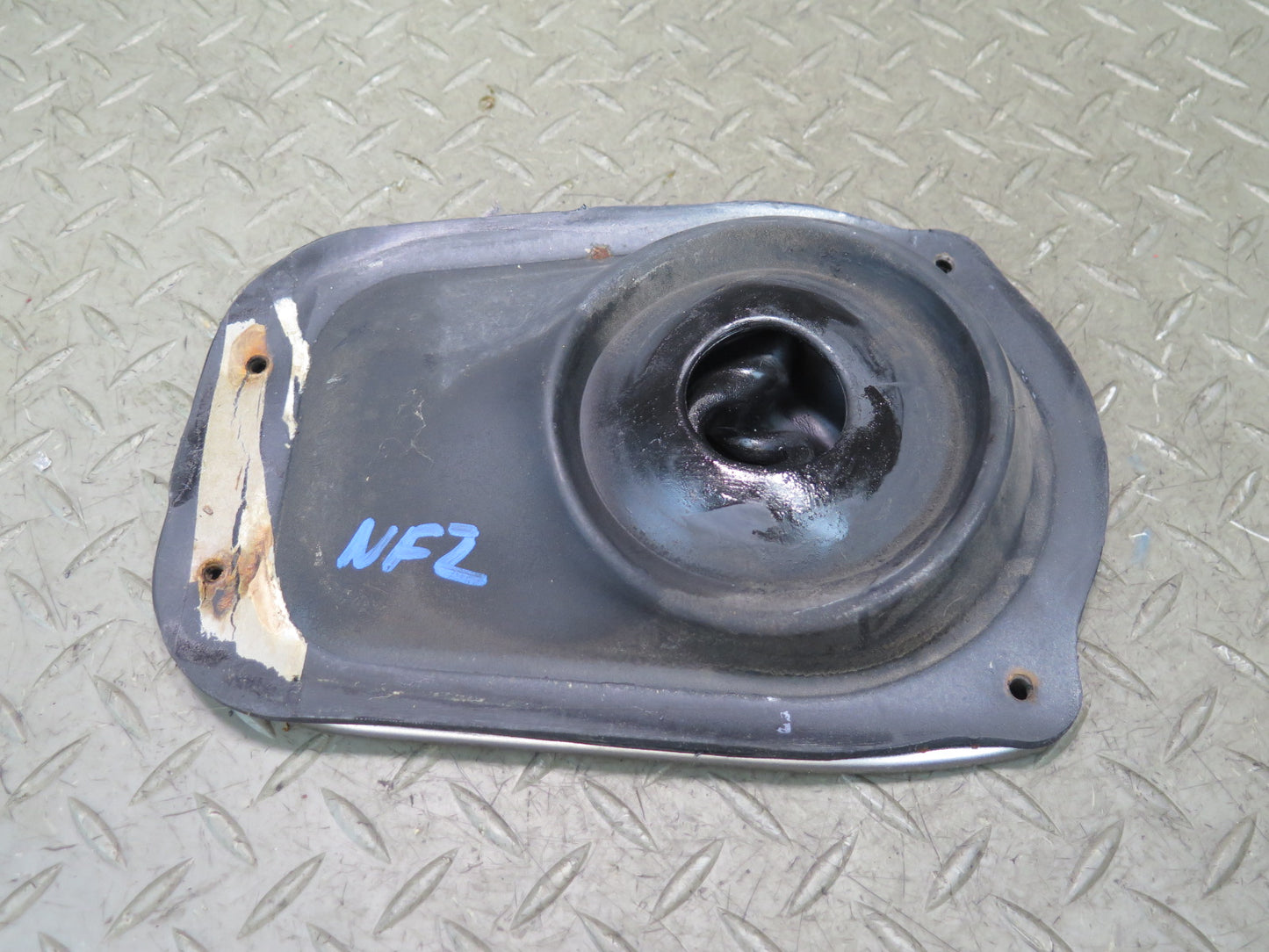 84-86 Nissan 300ZX Z31 MT Manual Transmission Shifter Bracket Boot Cover OEM