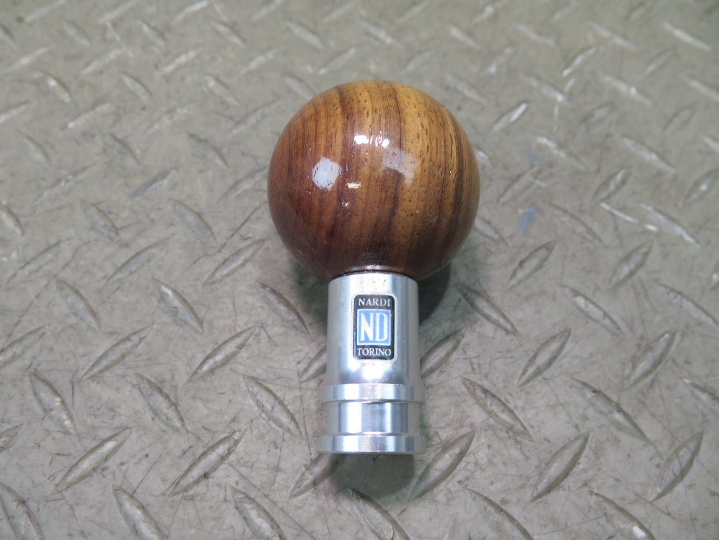 Nardi ND Torino Style Gear Knob Wood & Chrome 5/6 Speed Universal