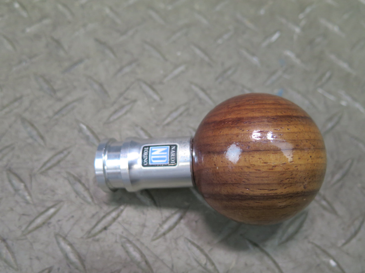 Nardi ND Torino Style Gear Knob Wood & Chrome 5/6 Speed Universal