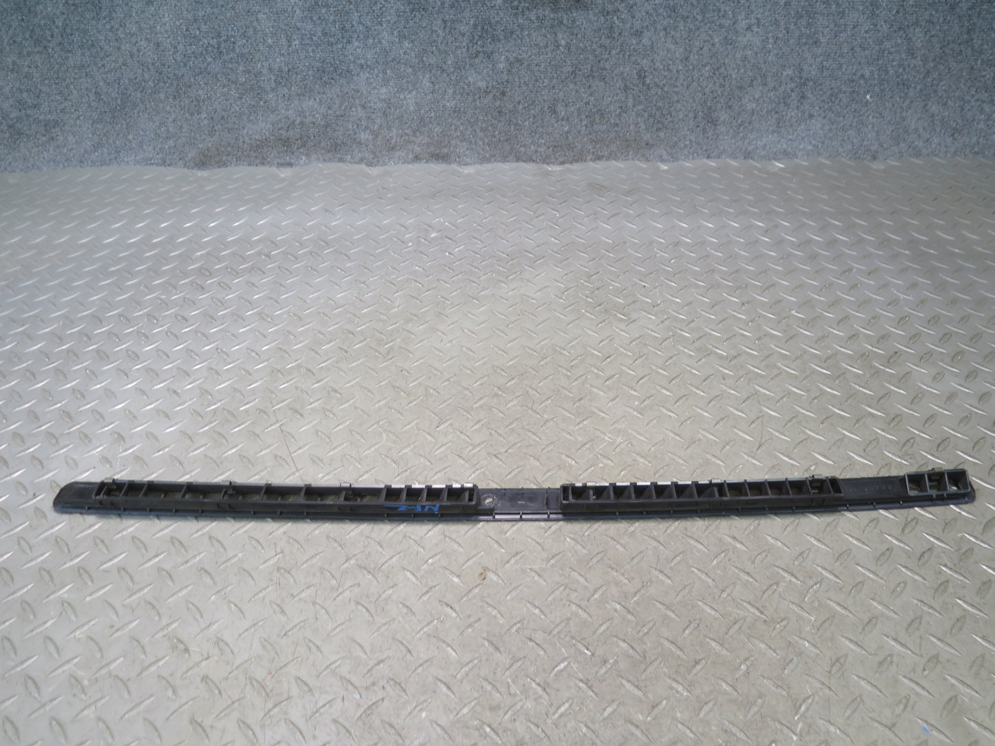 85-87 Nissan Z31 300ZX 2 Dash Windshield Defrost Vent Grille Set Blue OEM