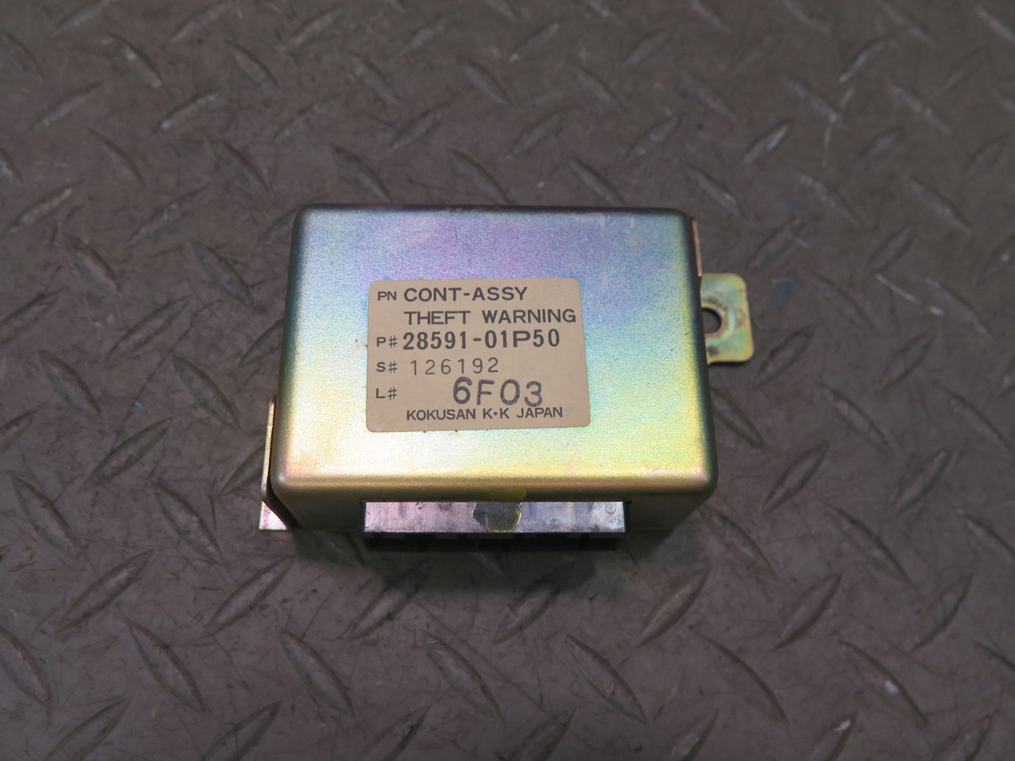 84-86 Nissan Z31 300ZX Theft Warning Control Module 28591-01P50 OEM