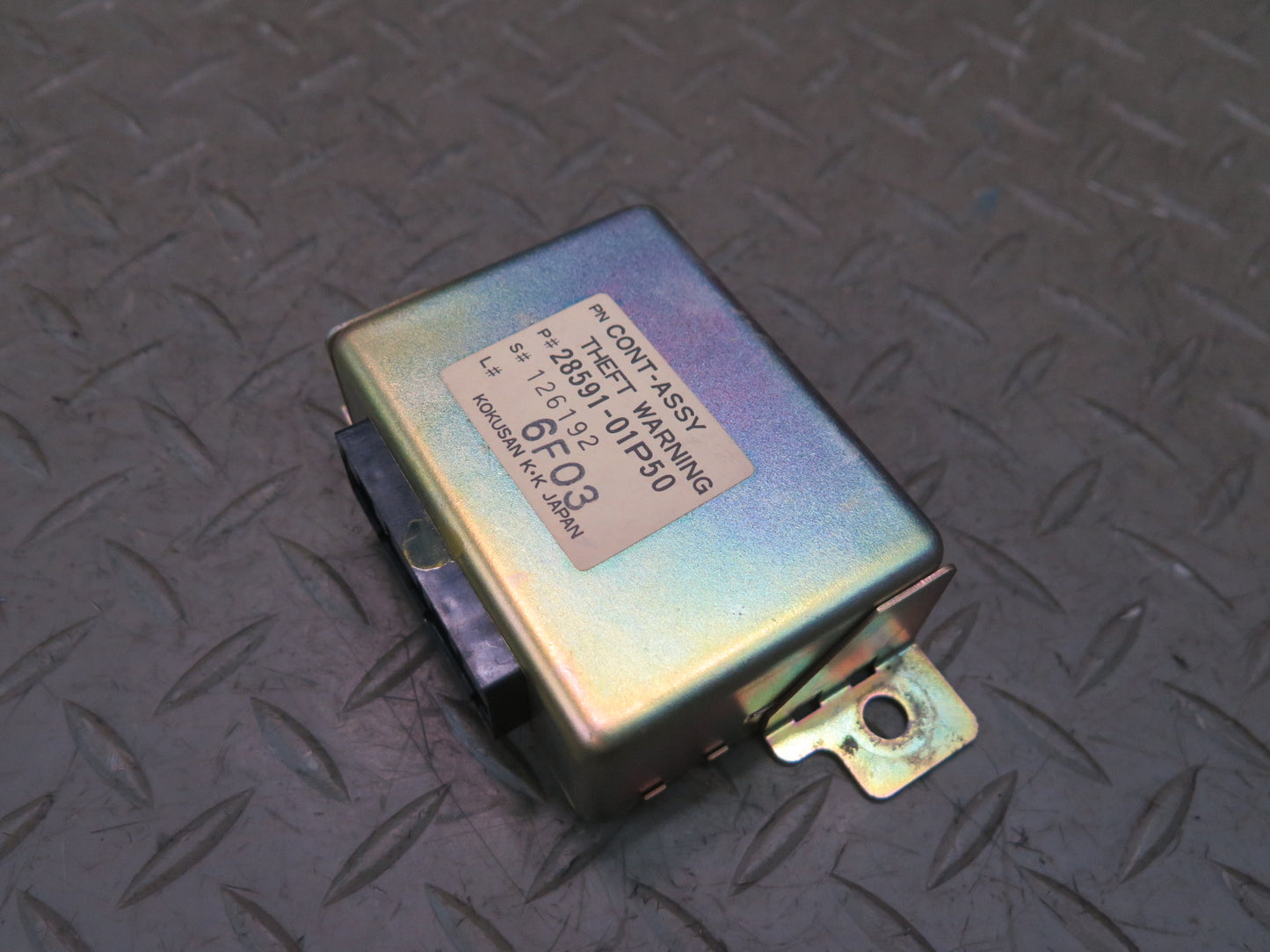 84-86 Nissan Z31 300ZX Theft Warning Control Module 28591-01P50 OEM