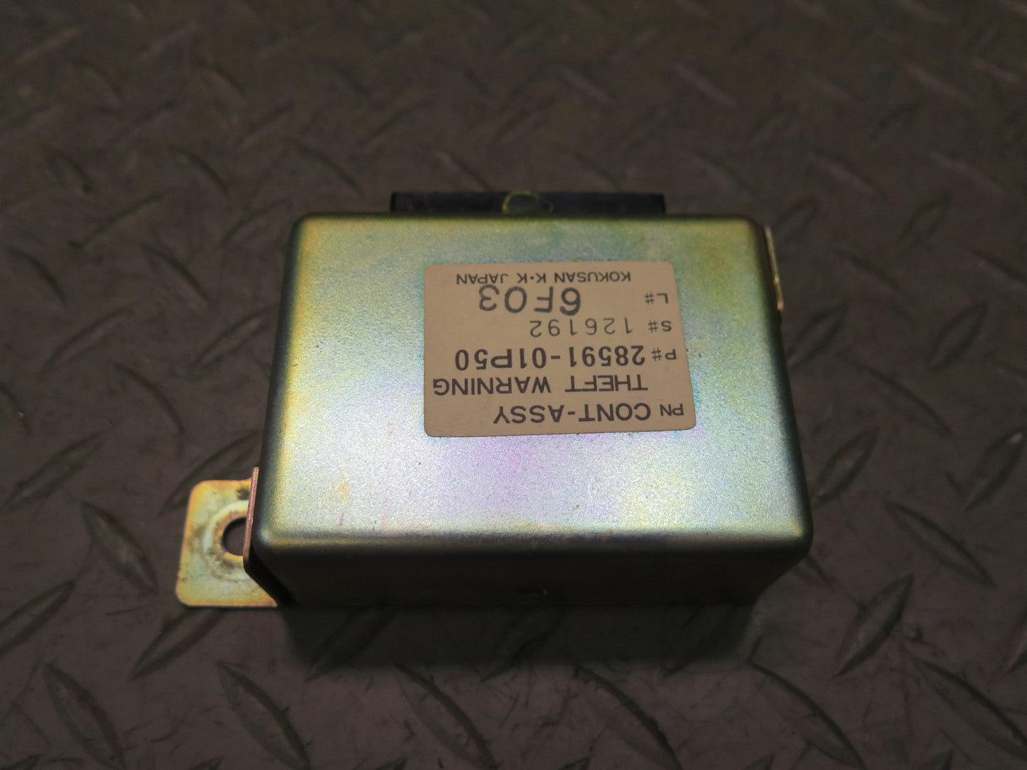 84-86 Nissan Z31 300ZX Theft Warning Control Module 28591-01P50 OEM