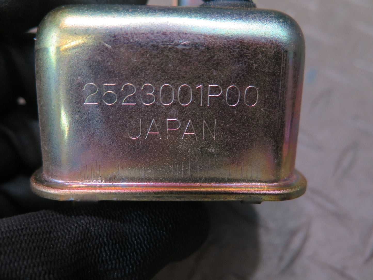 84-89 Nissan Z31 300ZX A/C Compressor Hold Relay 2523001P00 OEM