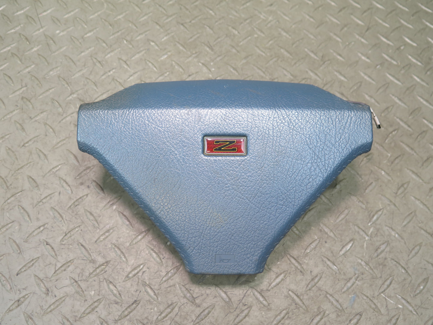 86-89 Nissan Z31 300ZX  Central Steering Wheel Horn Pad Blue OEM