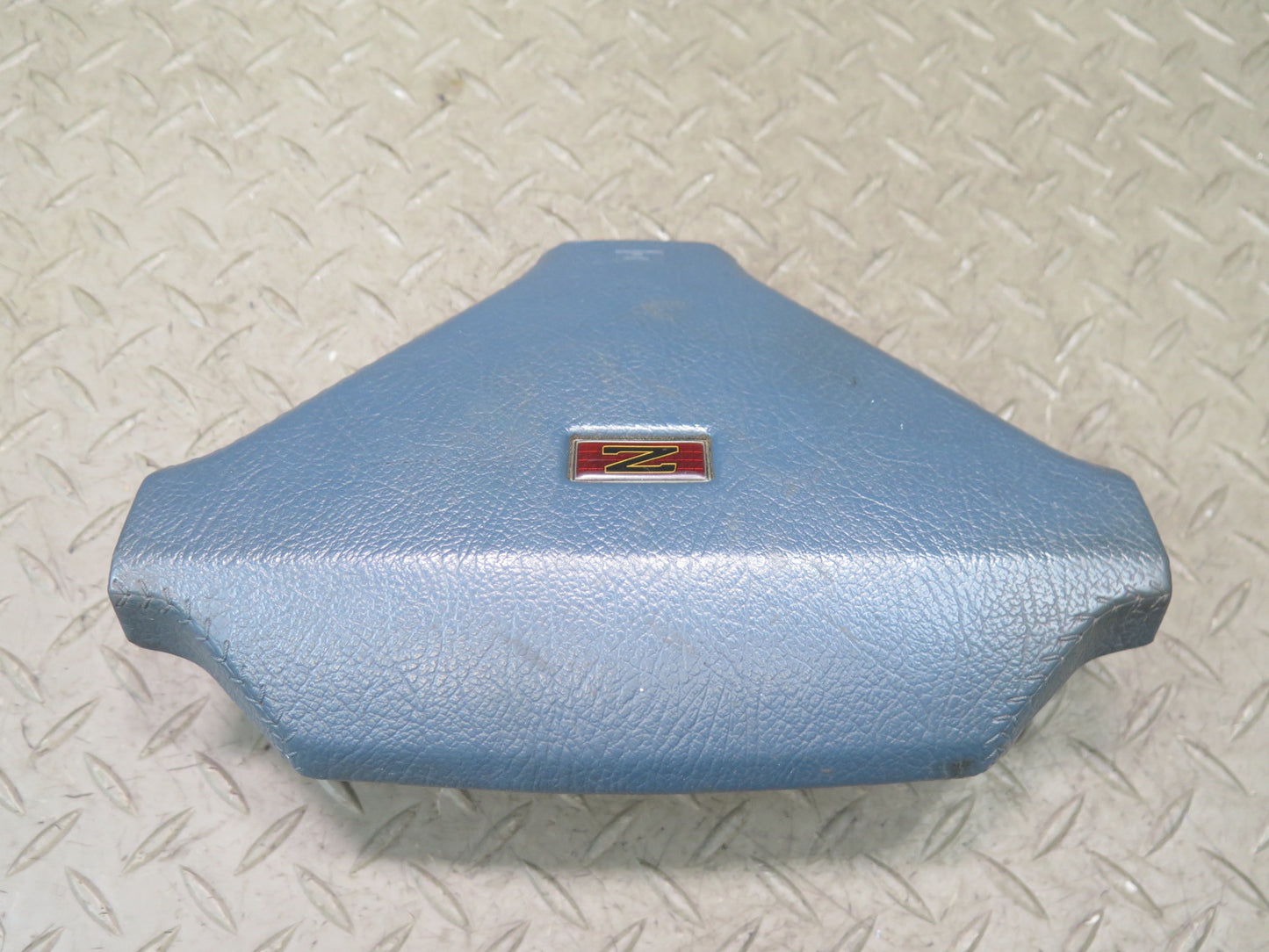 86-89 Nissan Z31 300ZX  Central Steering Wheel Horn Pad Blue OEM