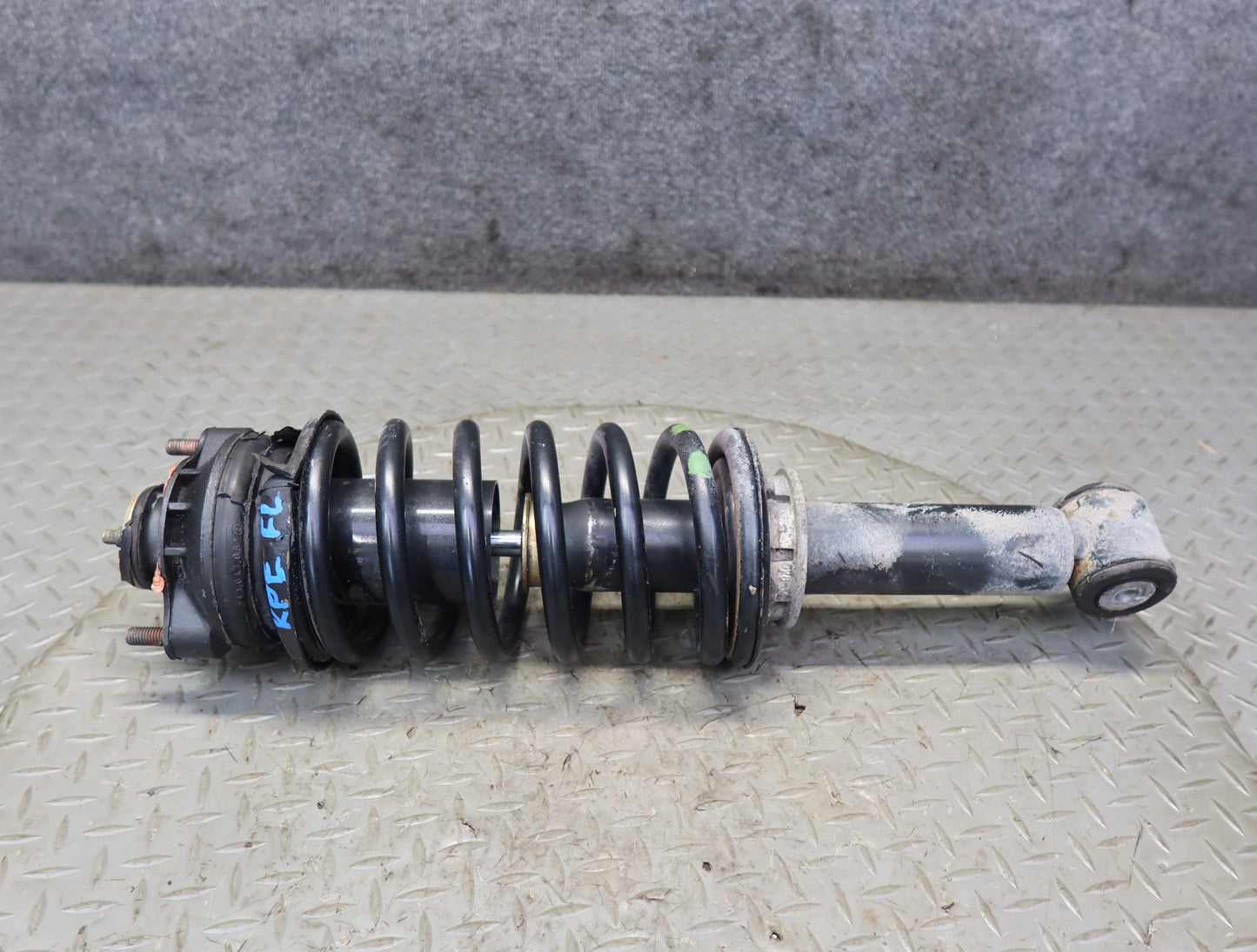 1983-1986 Porsche 928 S Front Left & Right Shock Strut Absorber Set of 2