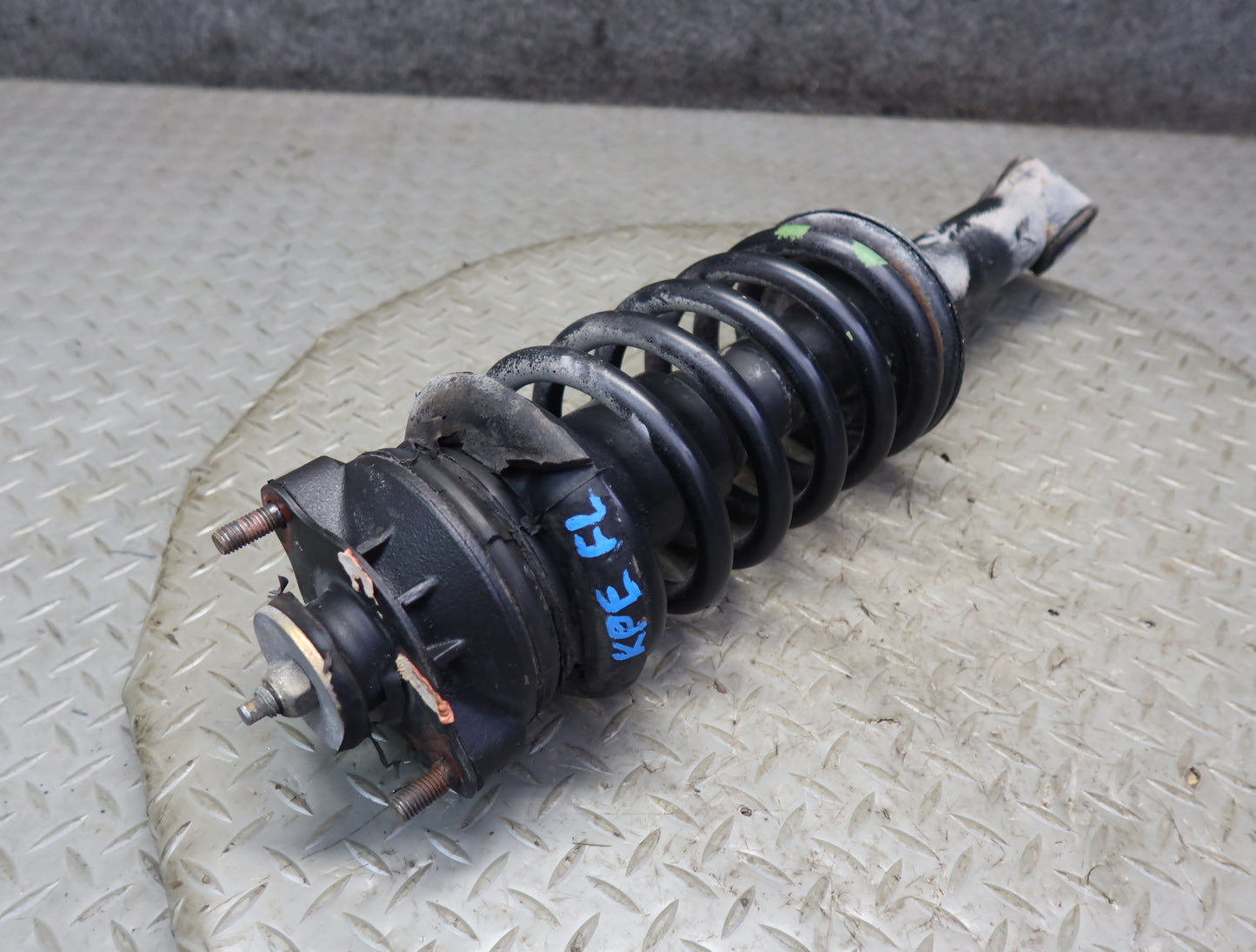 1983-1986 Porsche 928 S Front Left & Right Shock Strut Absorber Set of 2