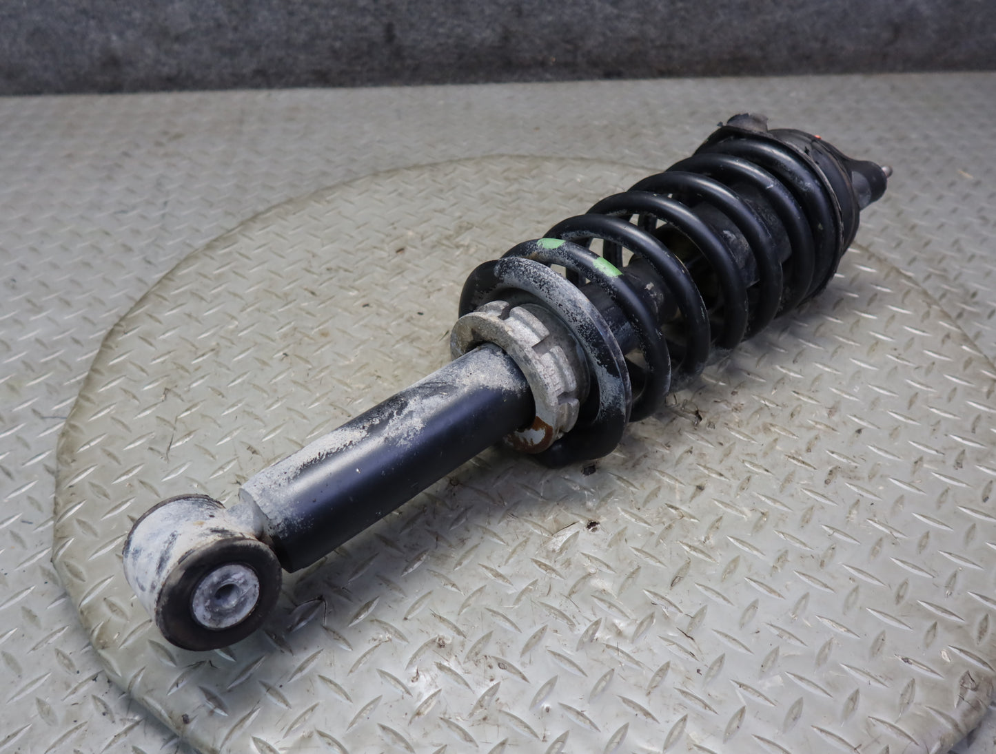 1983-1986 Porsche 928 S Front Left & Right Shock Strut Absorber Set of 2