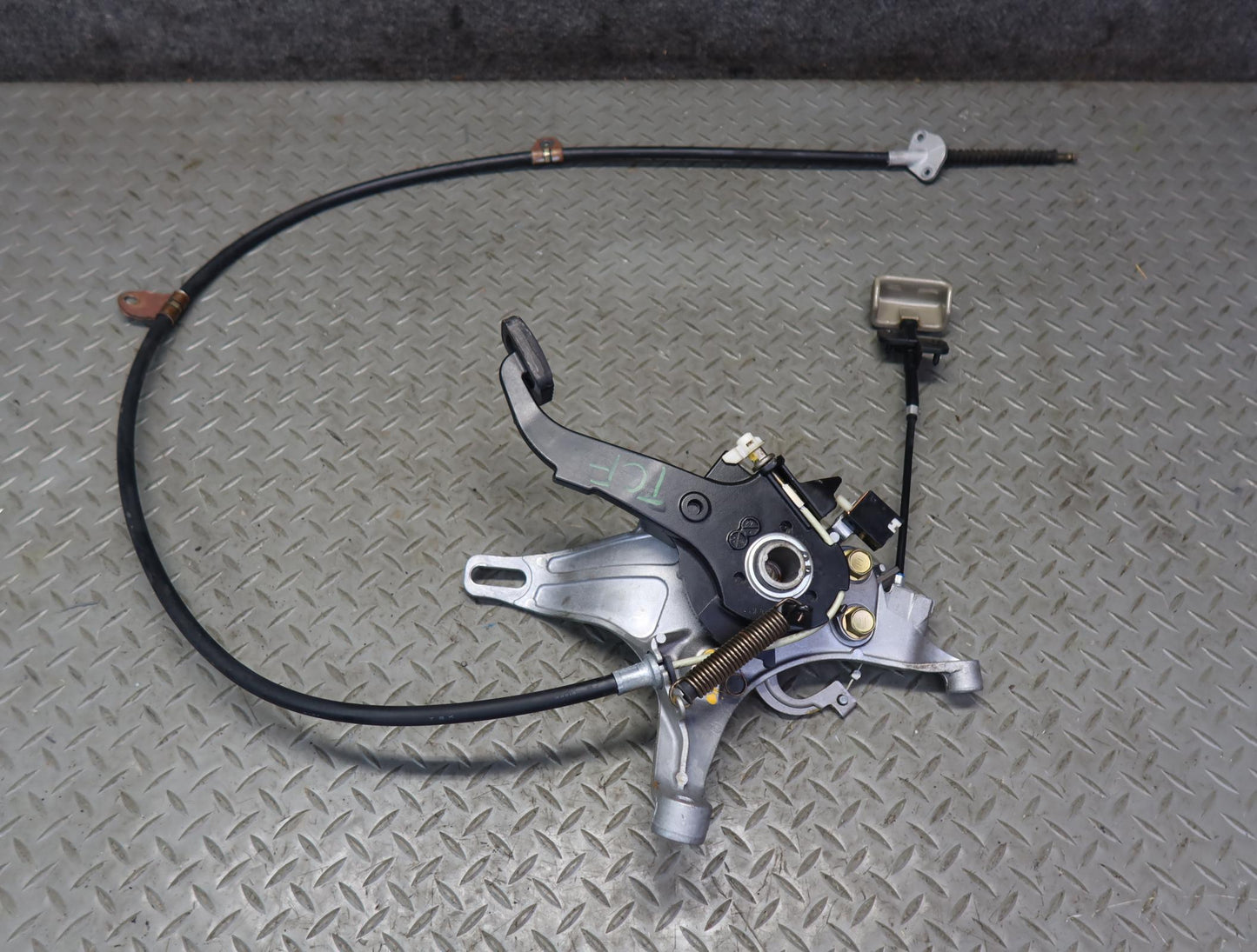 99-01 Toyota Crown JZS175 Parking Brake Pedal w Release Handle & Cable Set OEM