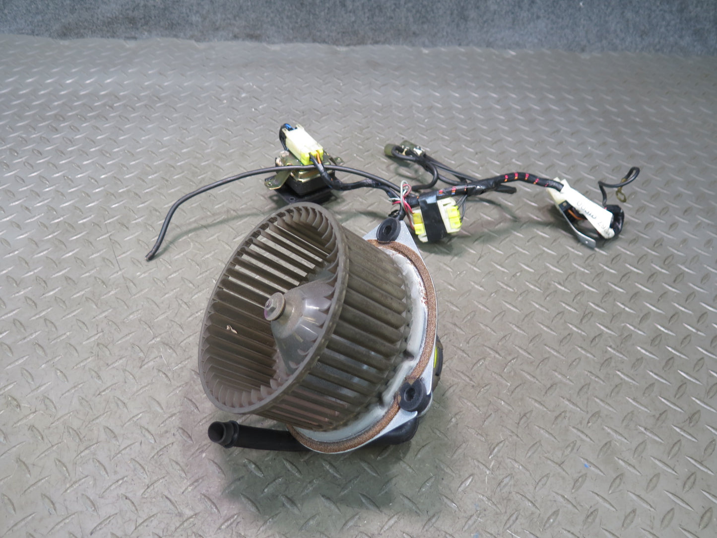 85-87 Nissan Z31 300ZX A/C Heater Blower Motor Fan Wire Resistor Assembly OEM