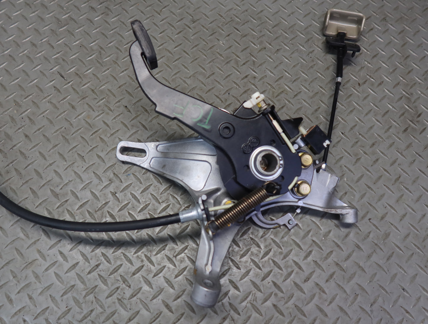 99-01 Toyota Crown JZS175 Parking Brake Pedal w Release Handle & Cable Set OEM