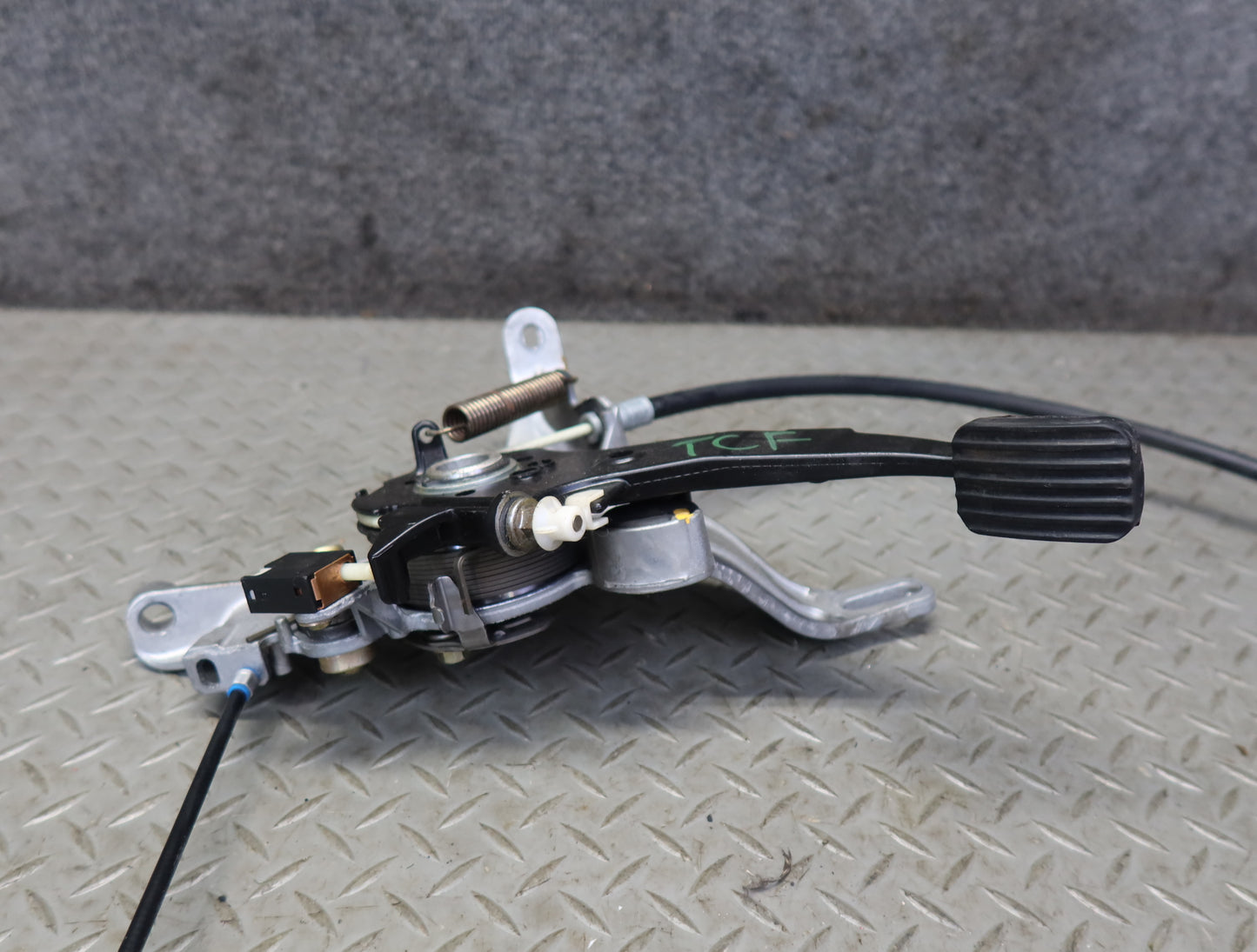 99-01 Toyota Crown JZS175 Parking Brake Pedal w Release Handle & Cable Set OEM
