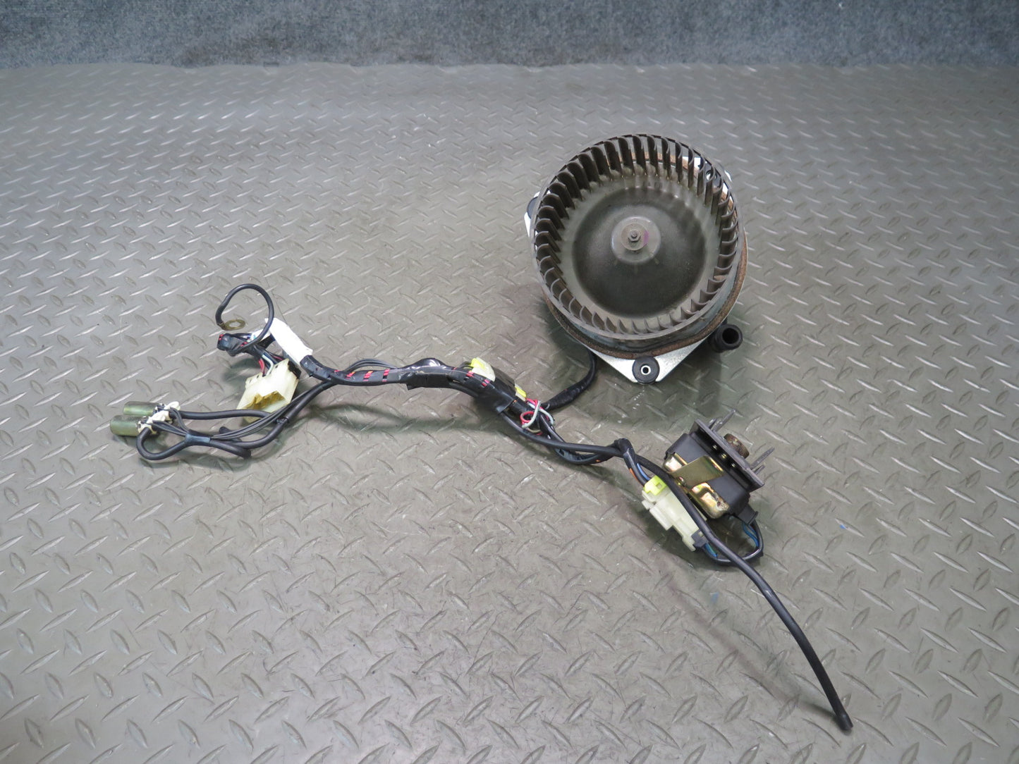85-87 Nissan Z31 300ZX A/C Heater Blower Motor Fan Wire Resistor Assembly OEM