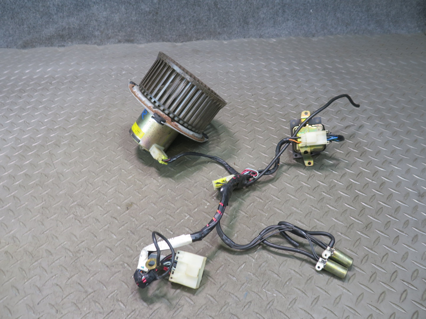 85-87 Nissan Z31 300ZX A/C Heater Blower Motor Fan Wire Resistor Assembly OEM