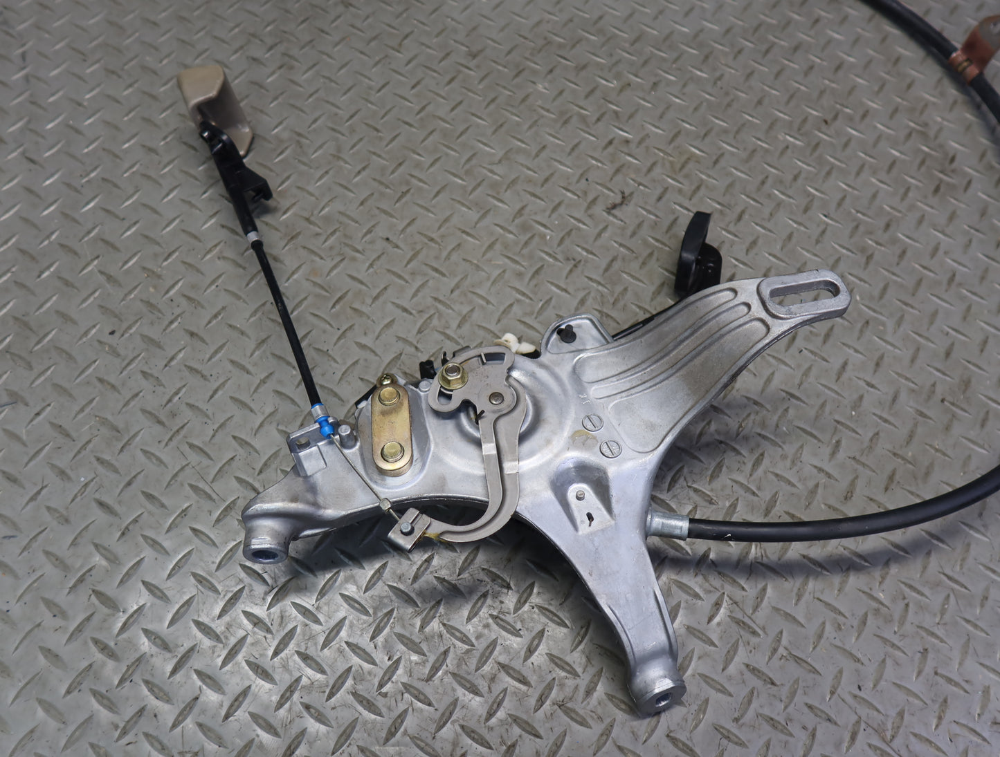 99-01 Toyota Crown JZS175 Parking Brake Pedal w Release Handle & Cable Set OEM