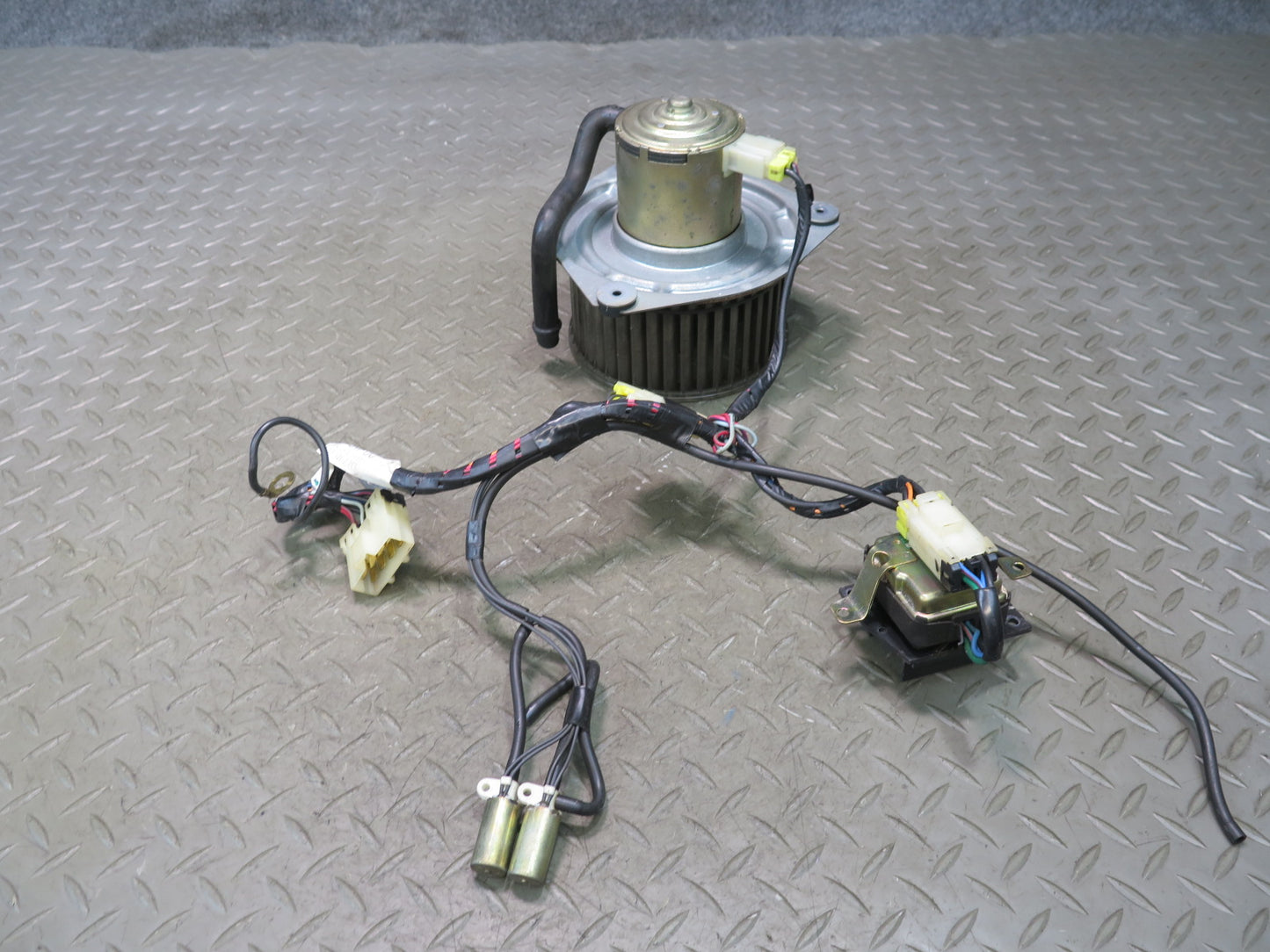 85-87 Nissan Z31 300ZX A/C Heater Blower Motor Fan Wire Resistor Assembly OEM