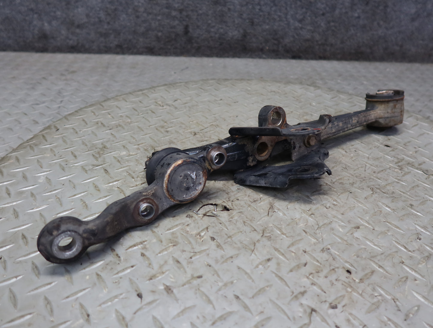 99-01 Toyota Crown JZS175 Set of 3 Front Right Lower & Upper Control Arm OEM