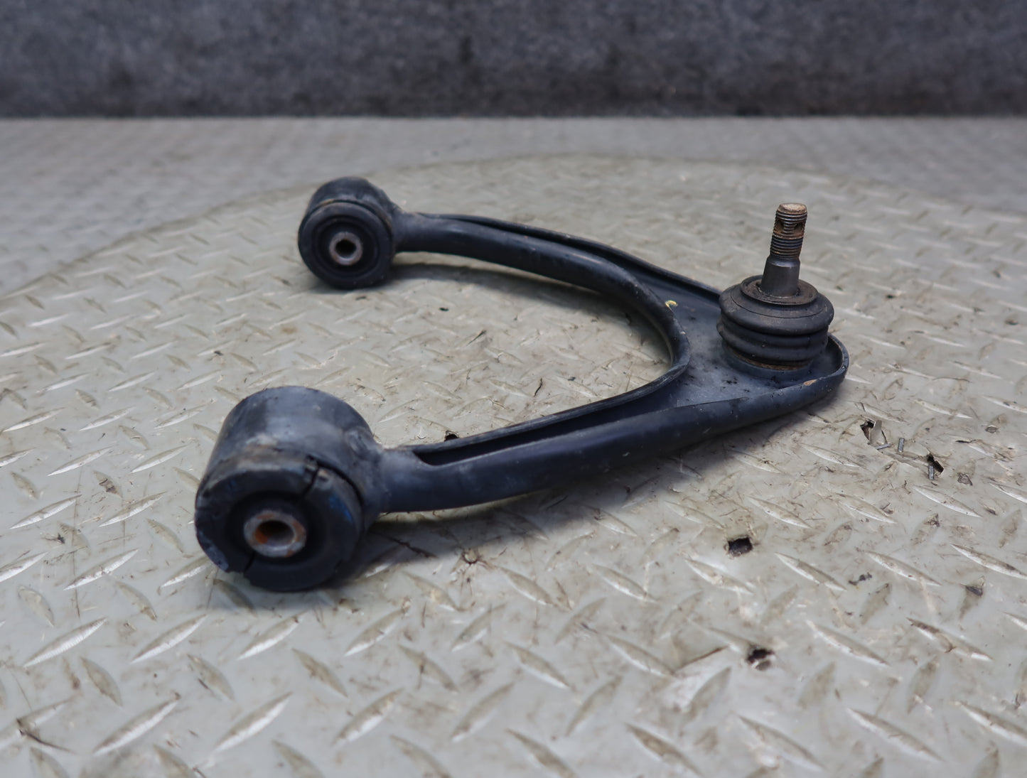 99-01 Toyota Crown JZS175 Set of 3 Front Right Lower & Upper Control Arm OEM
