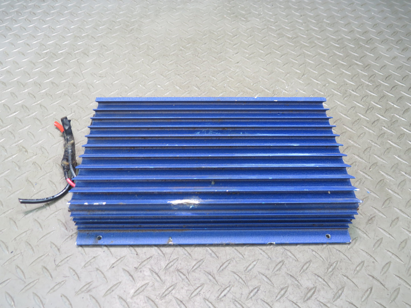 MTX Blue Thunder BTA 2100 2-CHANNEL 300WATT Audio Amplifier AMP