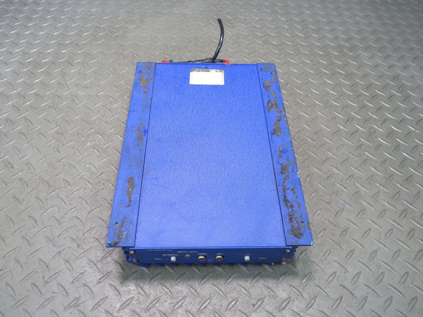 MTX Blue Thunder BTA 2100 2-CHANNEL 300WATT Audio Amplifier AMP