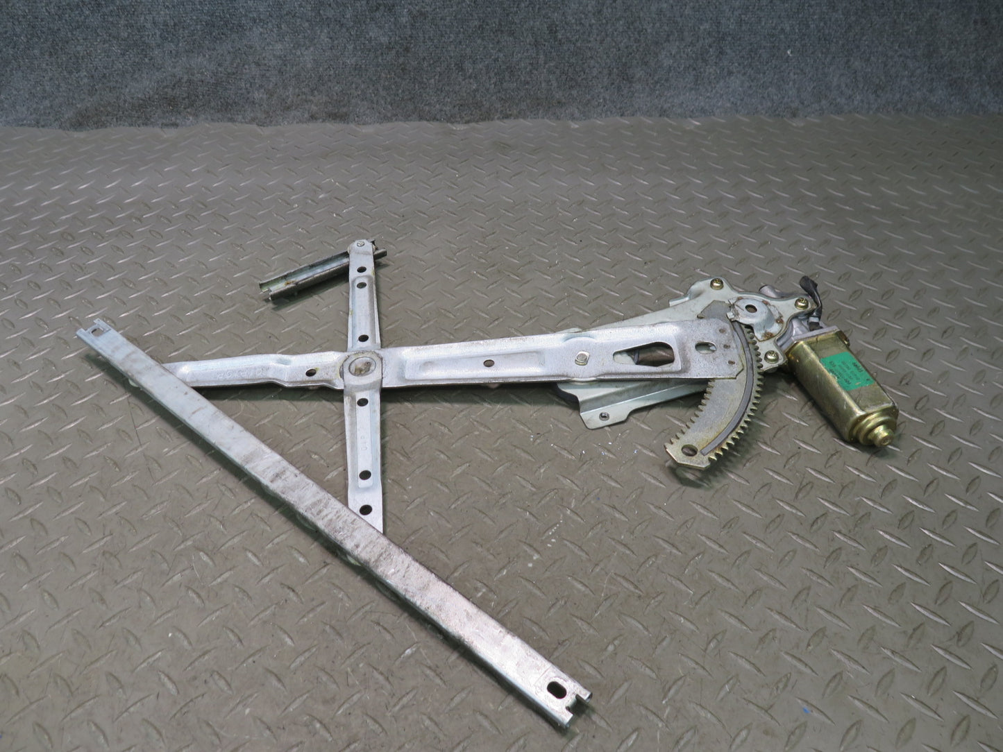 84-89 Nissan Z31 300ZX 2+0 Right Passenger Door Window Regulator w Motor OEM