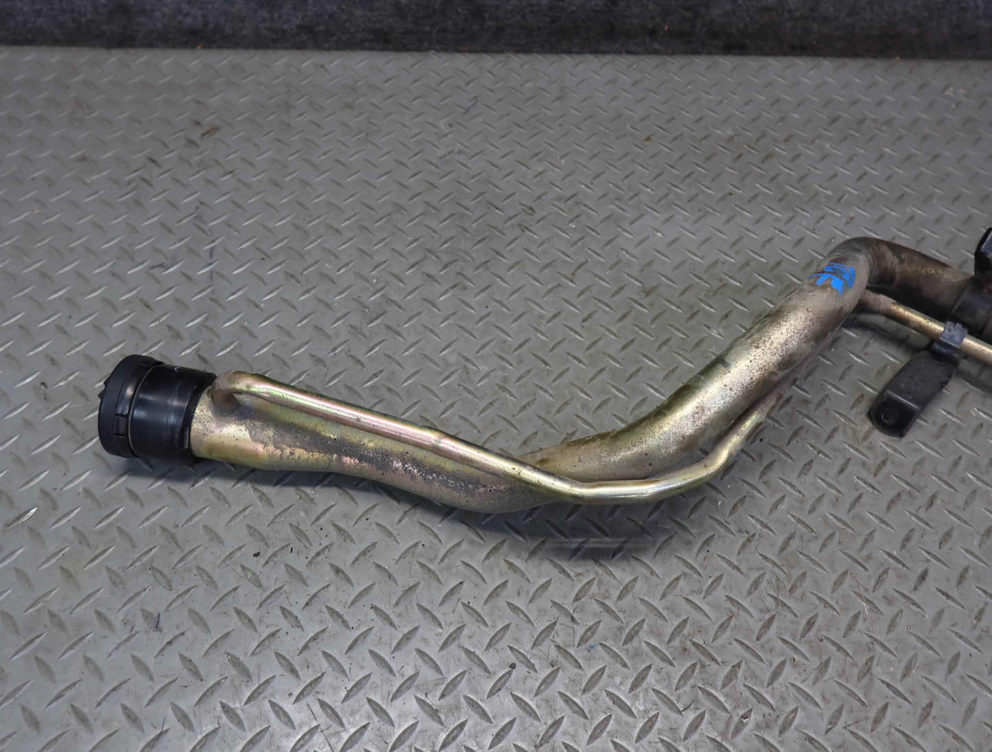 99-01 Toyota Crown JZS175 Fuel Filler Neck Pipe w Fuel Cap OEM