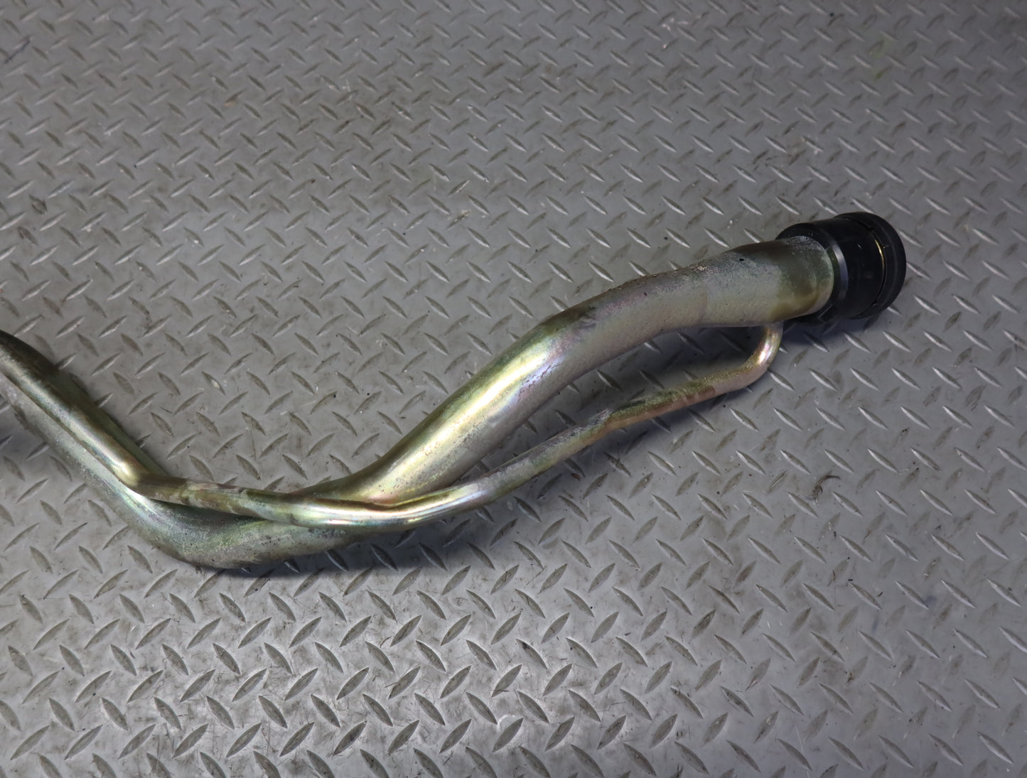 99-01 Toyota Crown JZS175 Fuel Filler Neck Pipe w Fuel Cap OEM