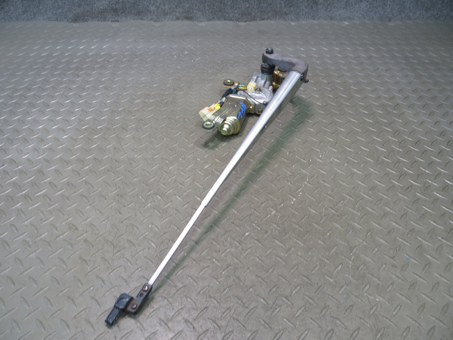 84-89 Nissan Z31 300ZX 2+0 Rear Hatch Wiper Motor w Arm 28710-01P00 OEM