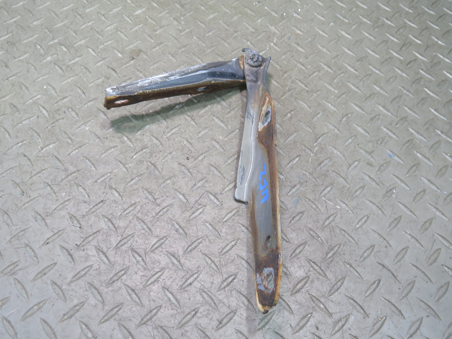84-86 Nissan Z31 300ZX Set of 2 Front Left Right Hood Hinge OEM