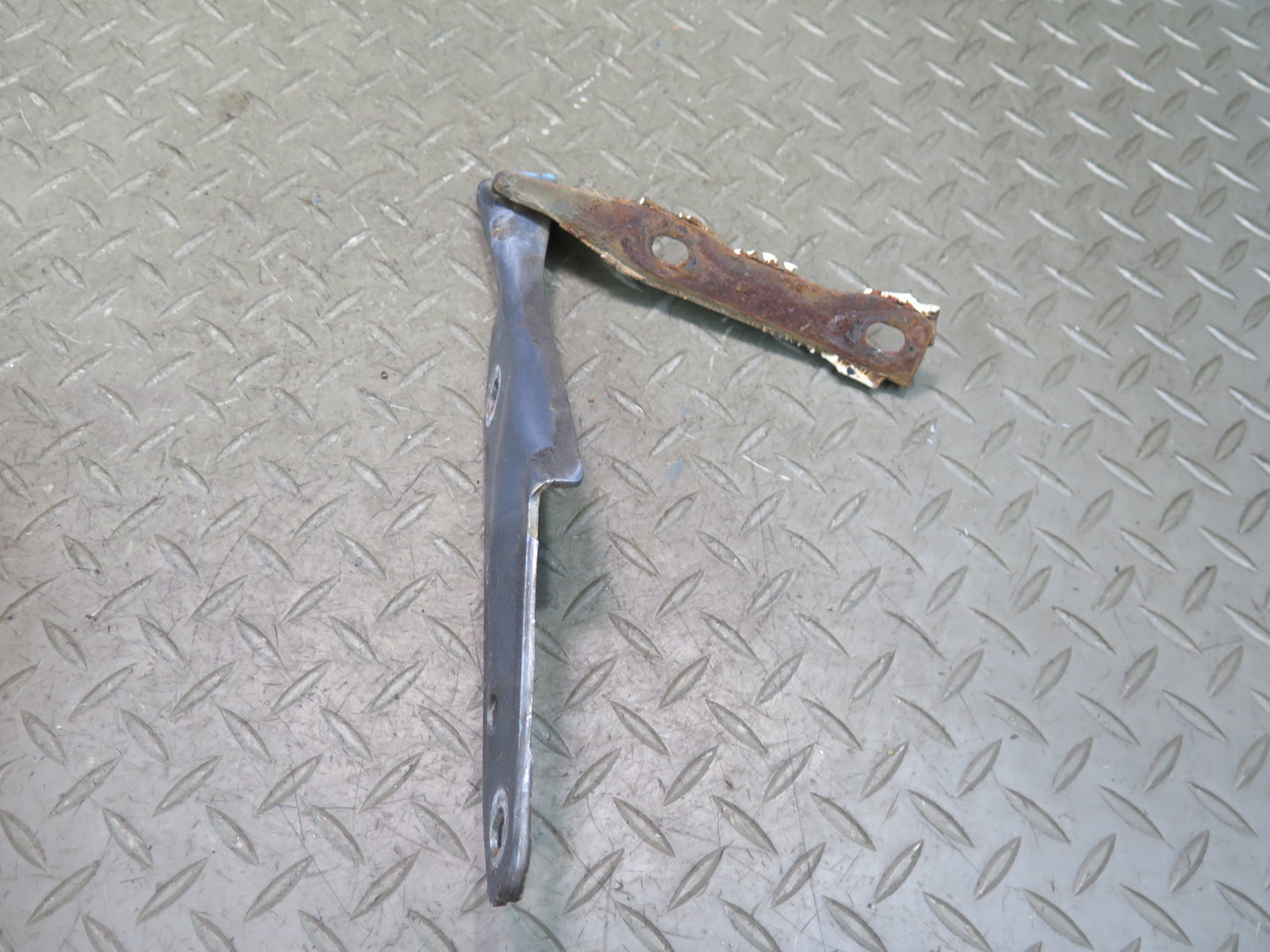 84-86 Nissan Z31 300ZX Set of 2 Front Left Right Hood Hinge OEM