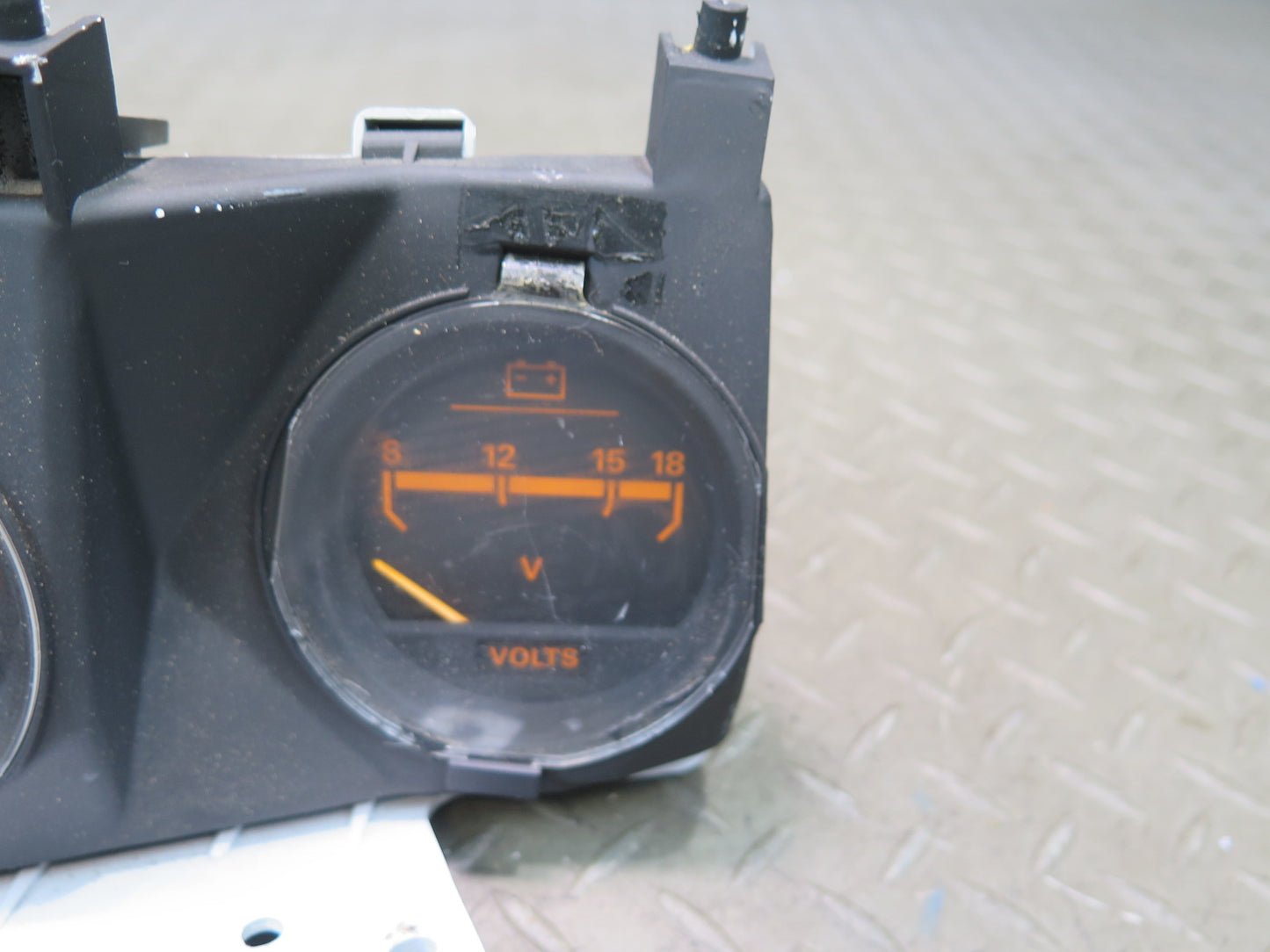 84-86 Nissan Z31 300ZX Battery Voltage Oil Pressure Meter Gauge OEM