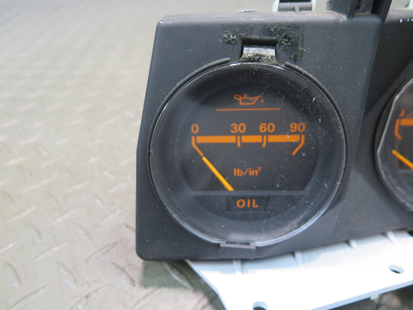 84-86 Nissan Z31 300ZX Battery Voltage Oil Pressure Meter Gauge OEM