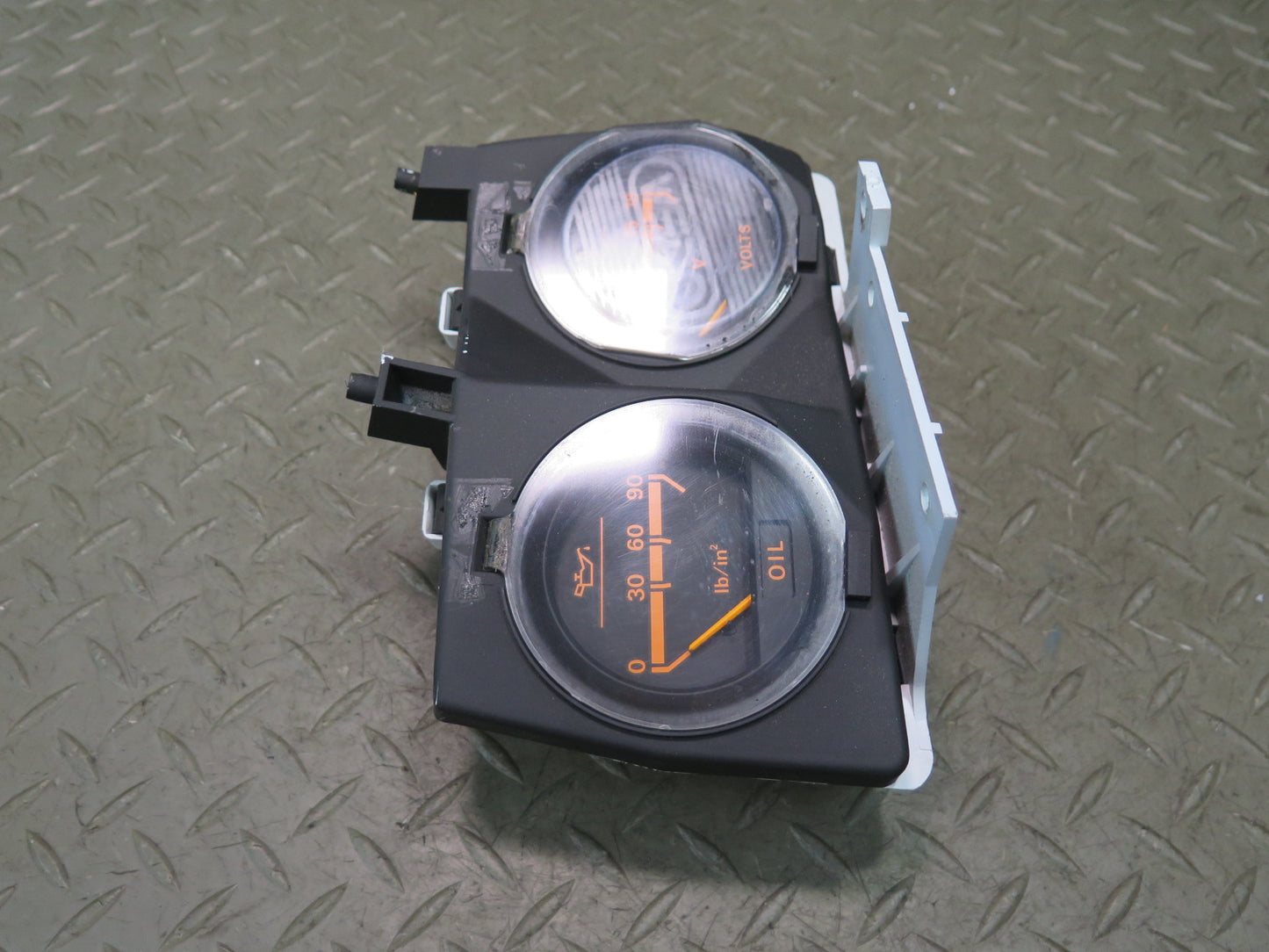 84-86 Nissan Z31 300ZX Battery Voltage Oil Pressure Meter Gauge OEM