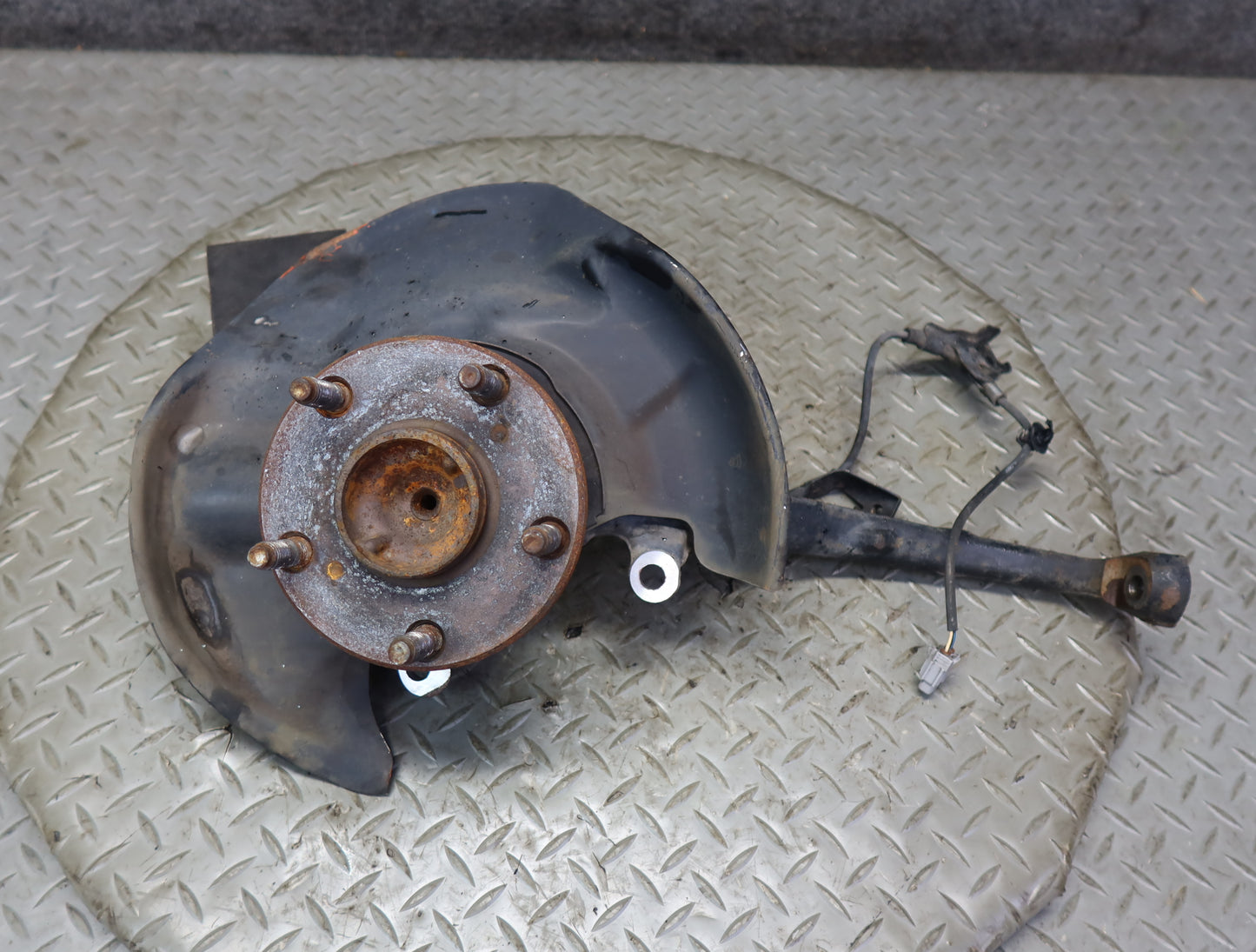 99-01 Toyota Crown JZS175 Front Left Knuckle Wheel Hub Bearing 51K Miles OEM