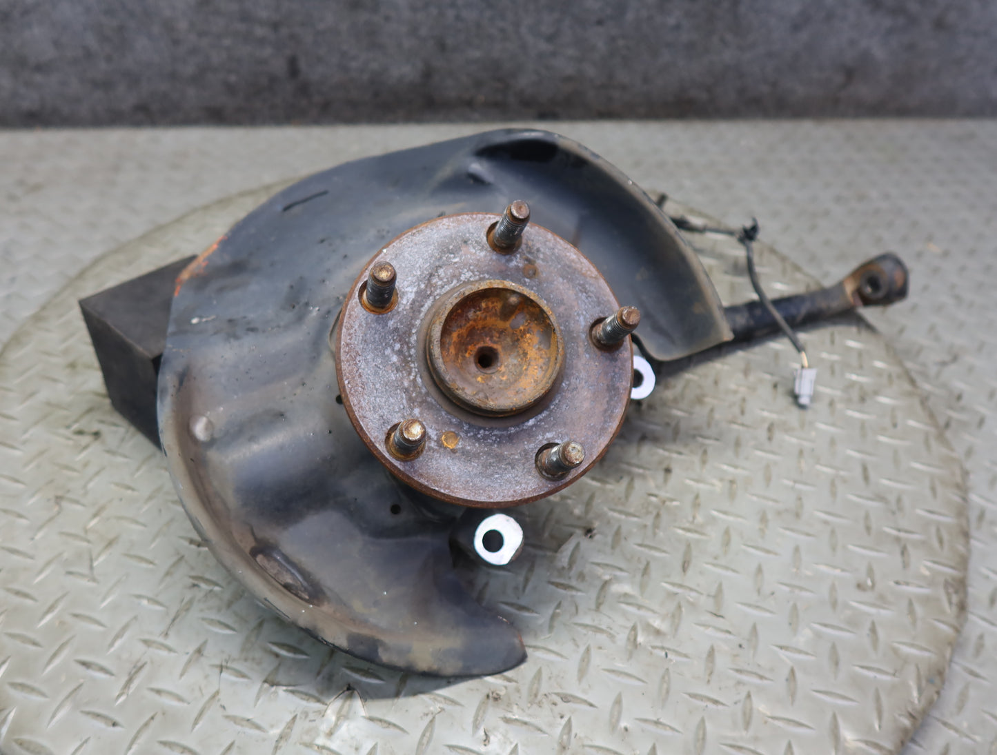 99-01 Toyota Crown JZS175 Front Left Knuckle Wheel Hub Bearing 51K Miles OEM